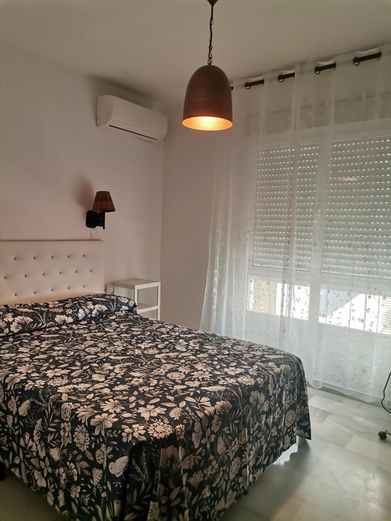 דירות קדיז Duplex Con Garaje Privado מראה חיצוני תמונה